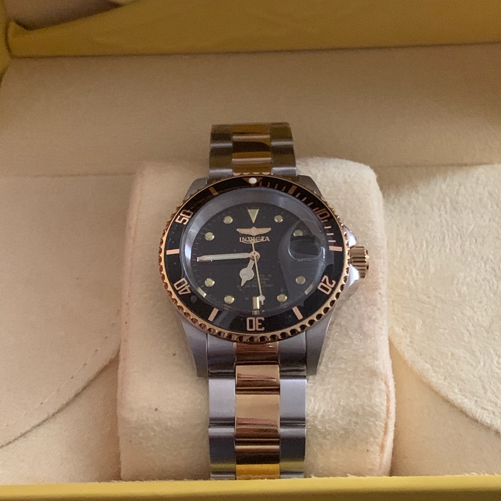 Watch - Picture 2 of 4